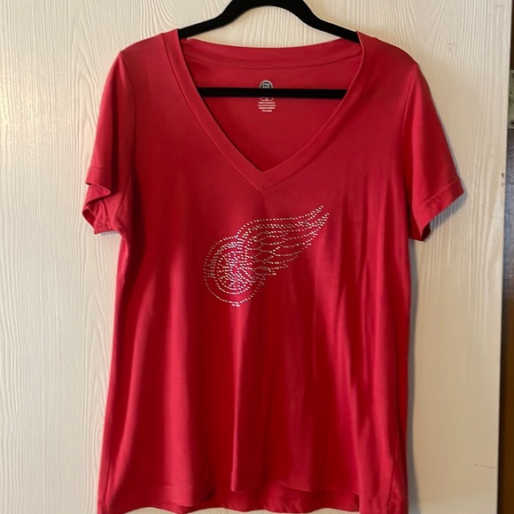 Detroit Red Wings Rhinestone Tshirt - Picture 1 of 3